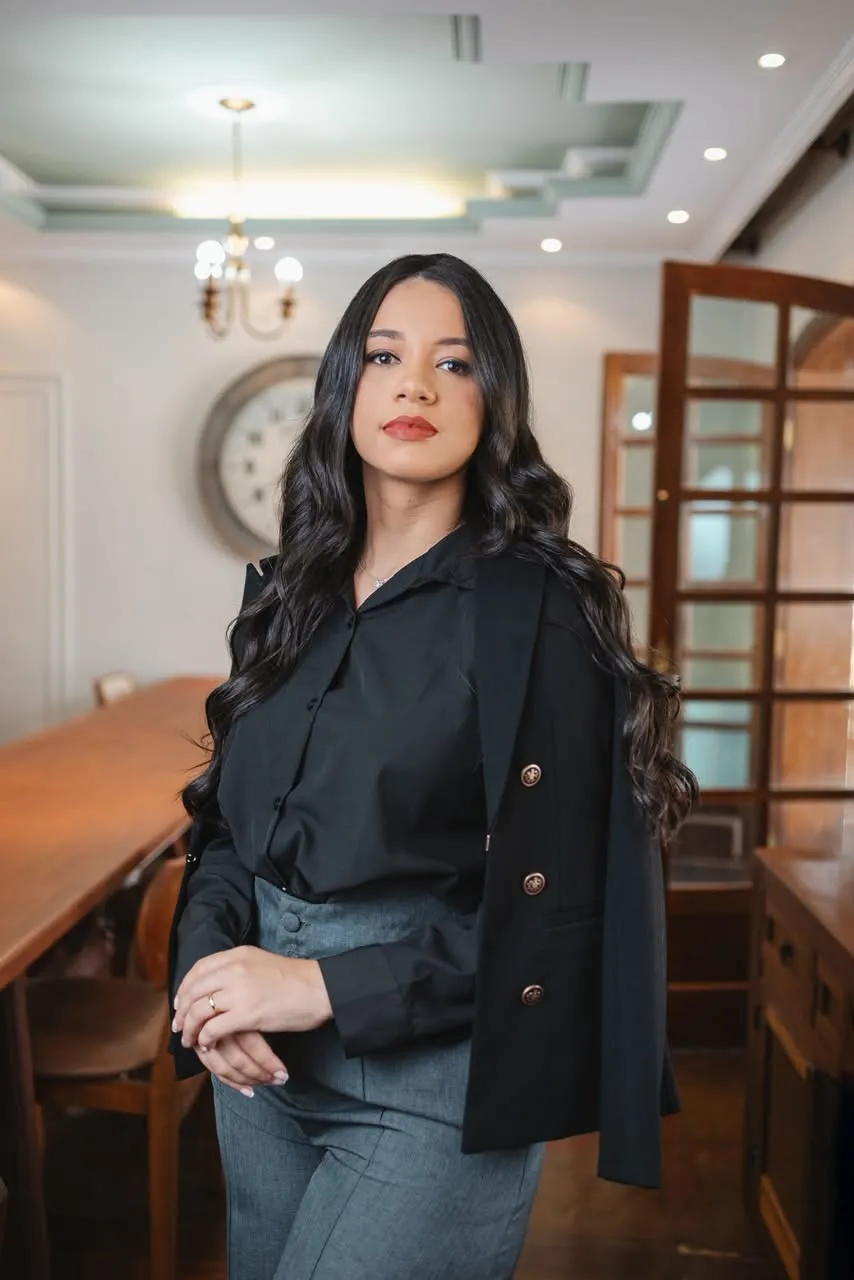 Dra. Michelle Guedes, advogada do servidor público e do militar